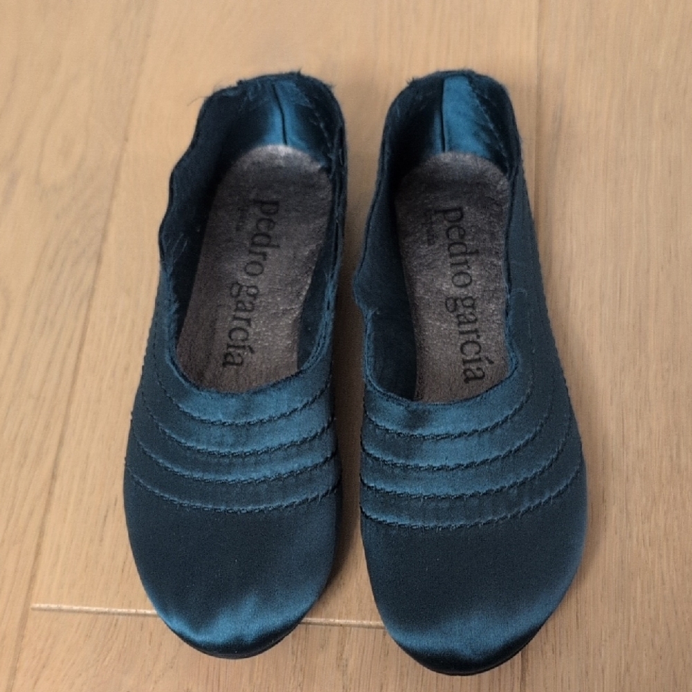 Pedro Garcia Blue Flats with Pleated Design
